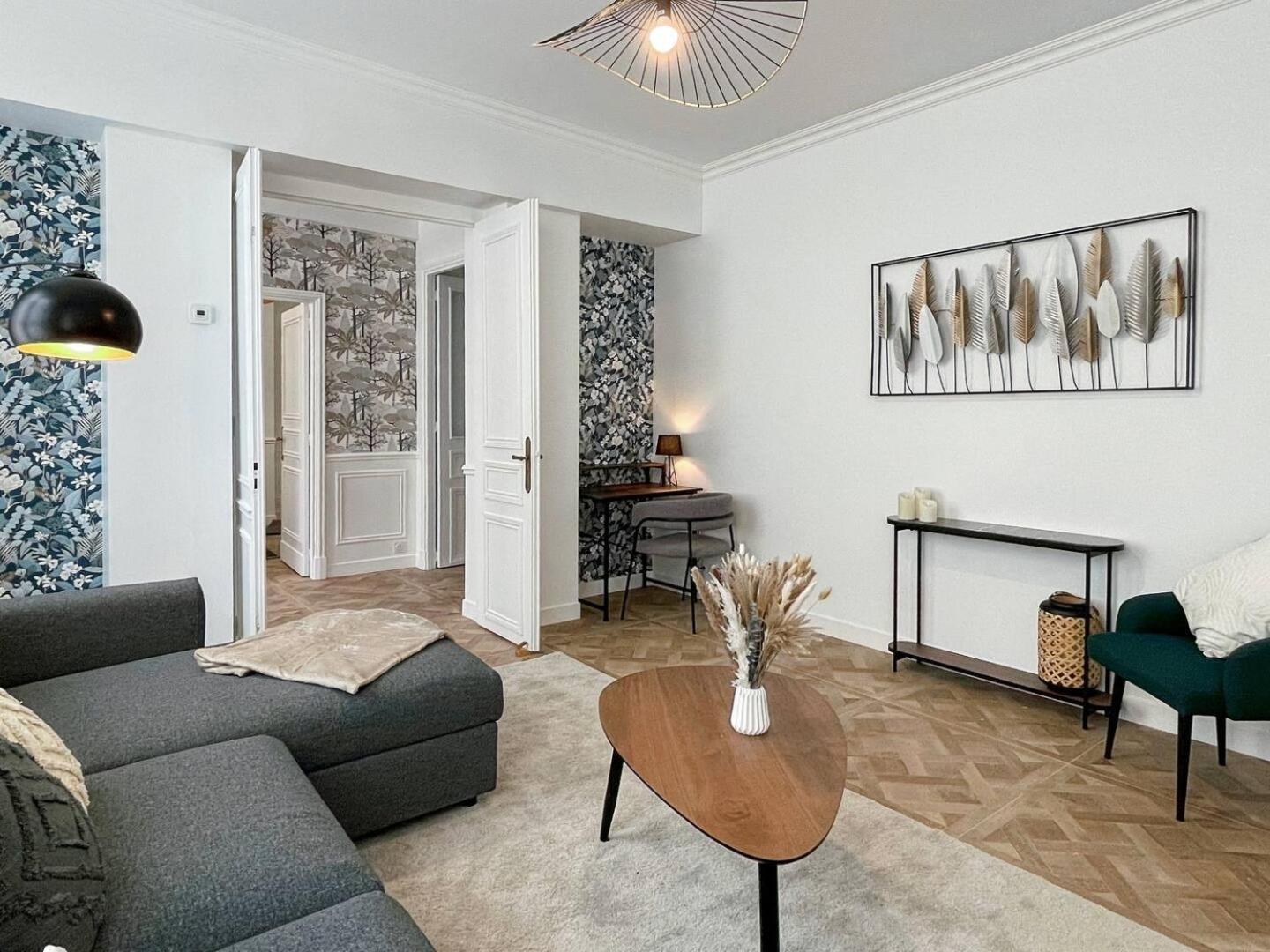 Appartement Le Grand Carre Versailles